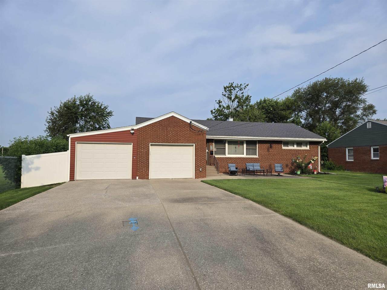 170 Pleasant Avenue - Photo 1