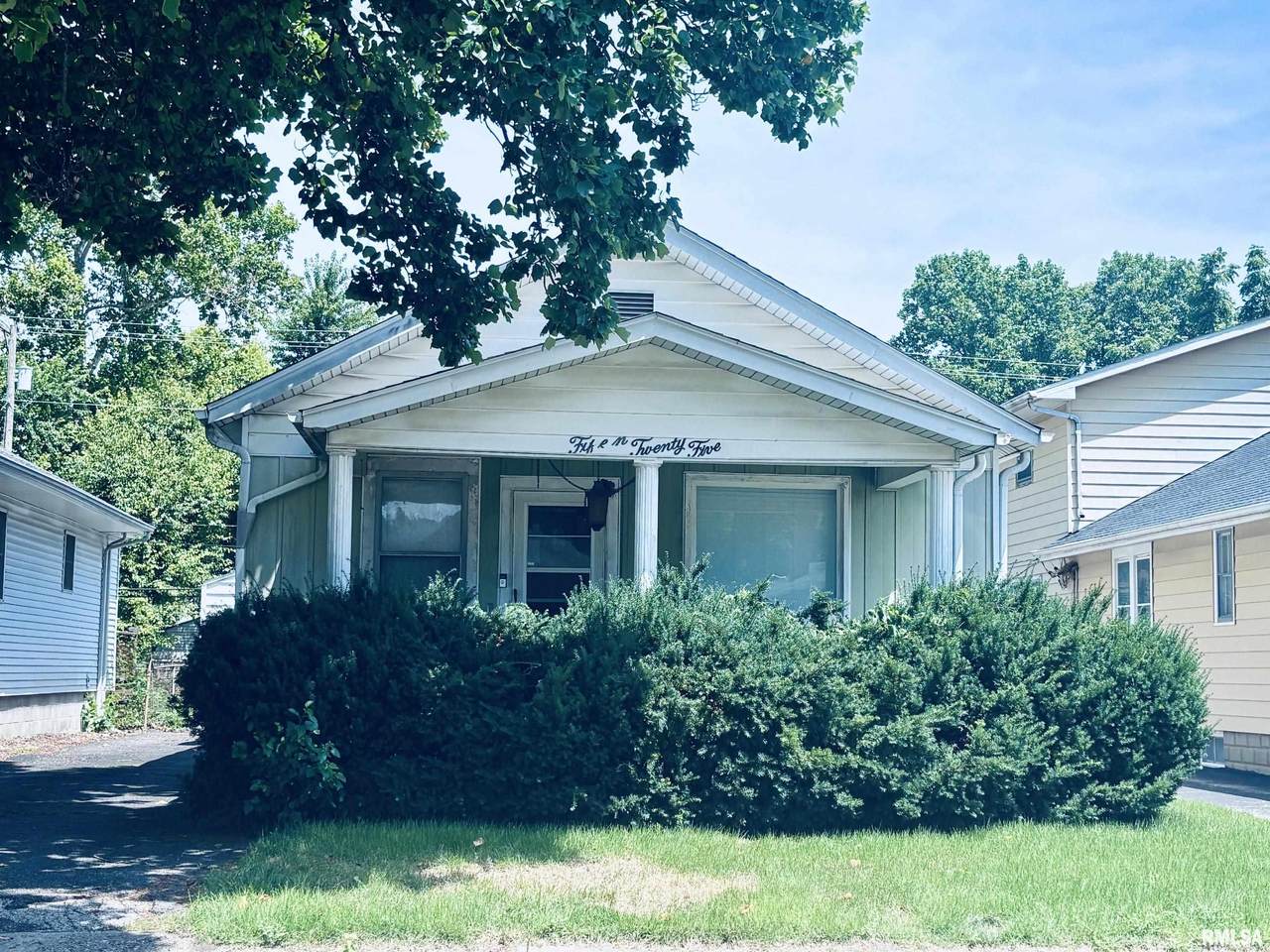 1525 Converse Avenue - Photo 1