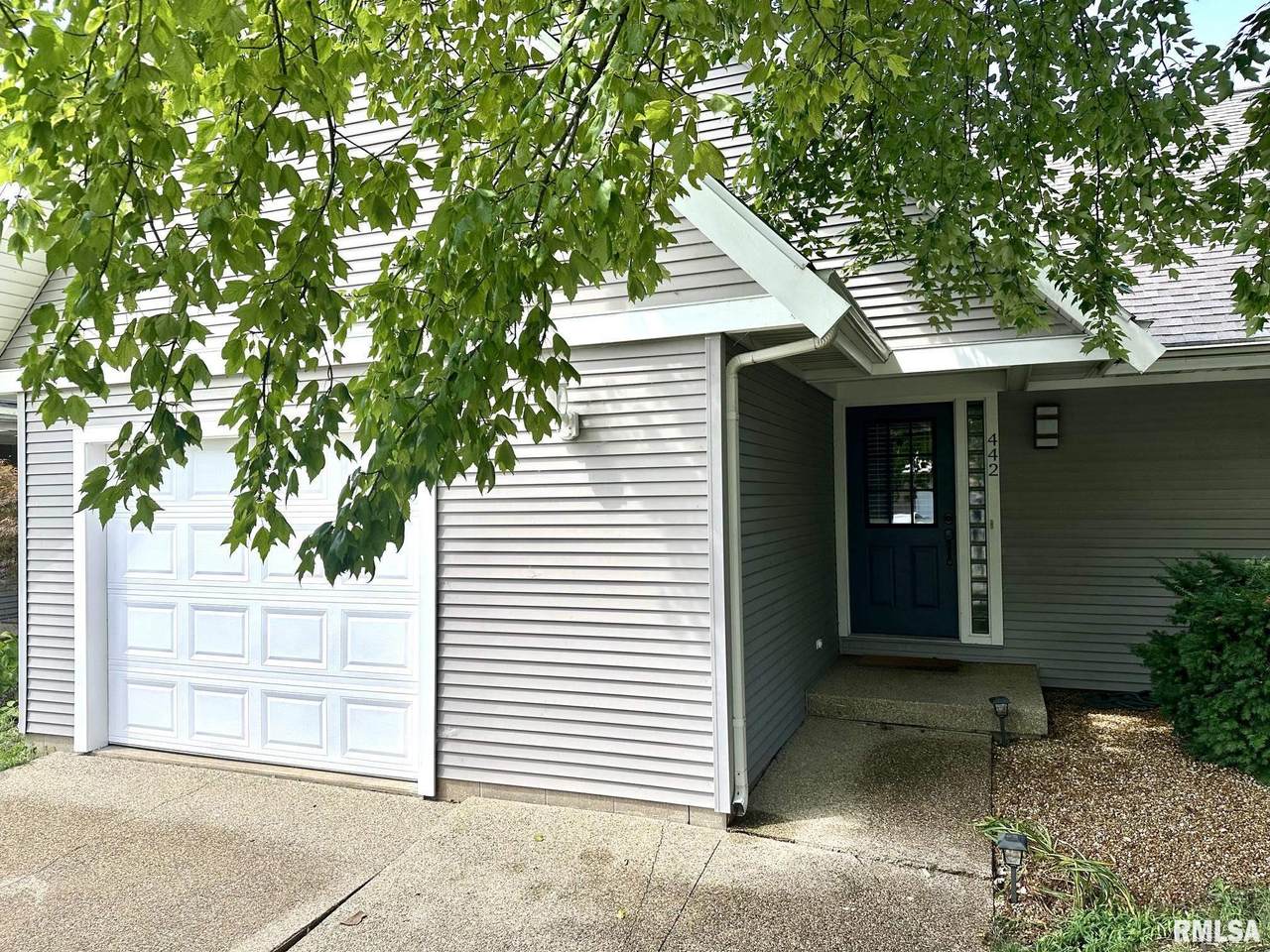 442 Court Street - Photo 1