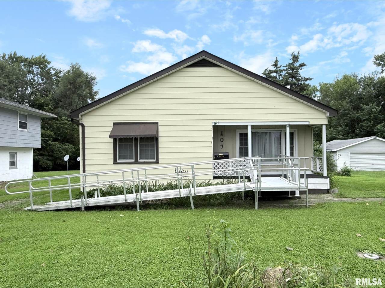 107 Hunter Street - Photo 1