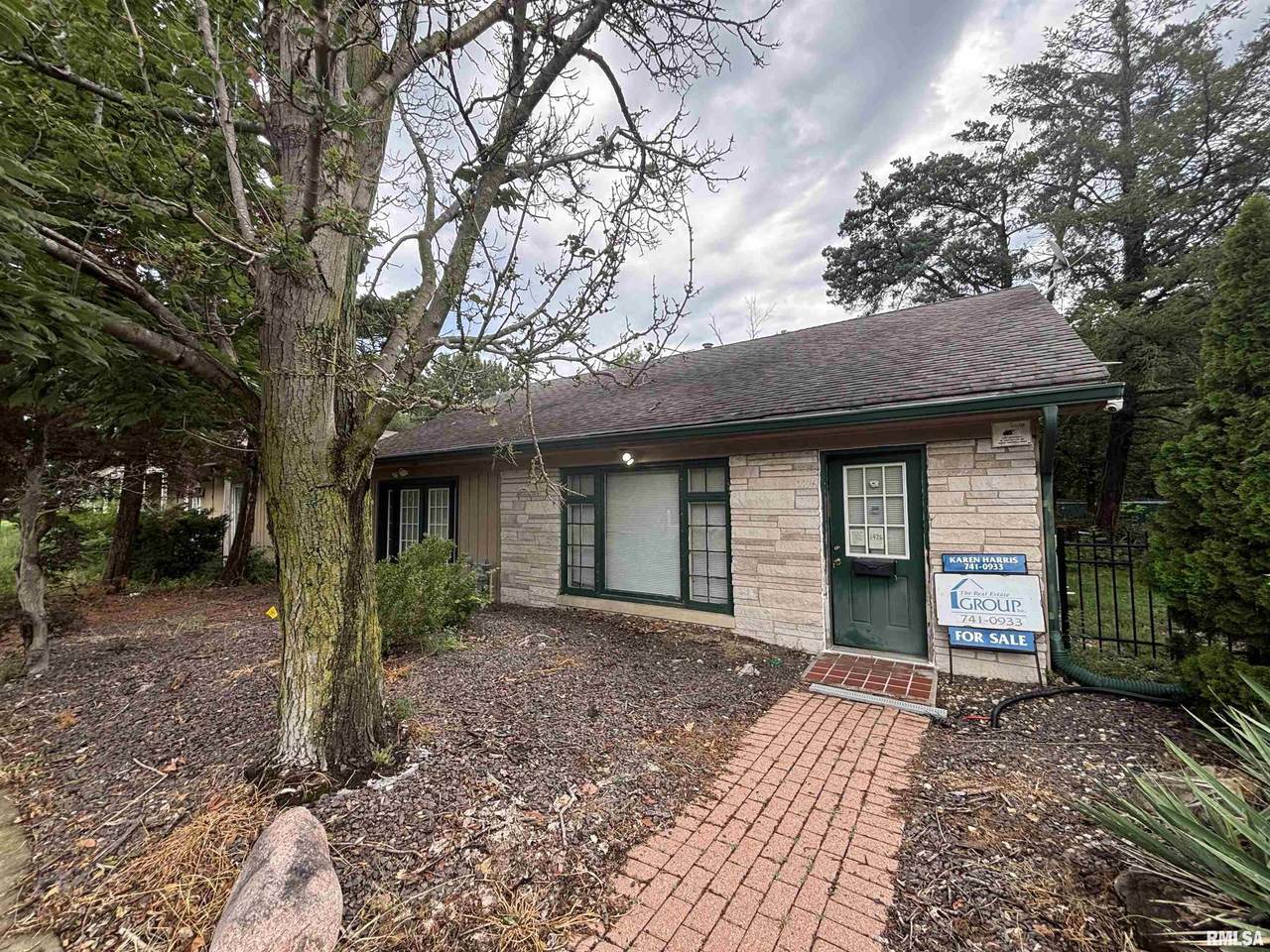 1424-1426 Macarthur Boulevard - Photo 1