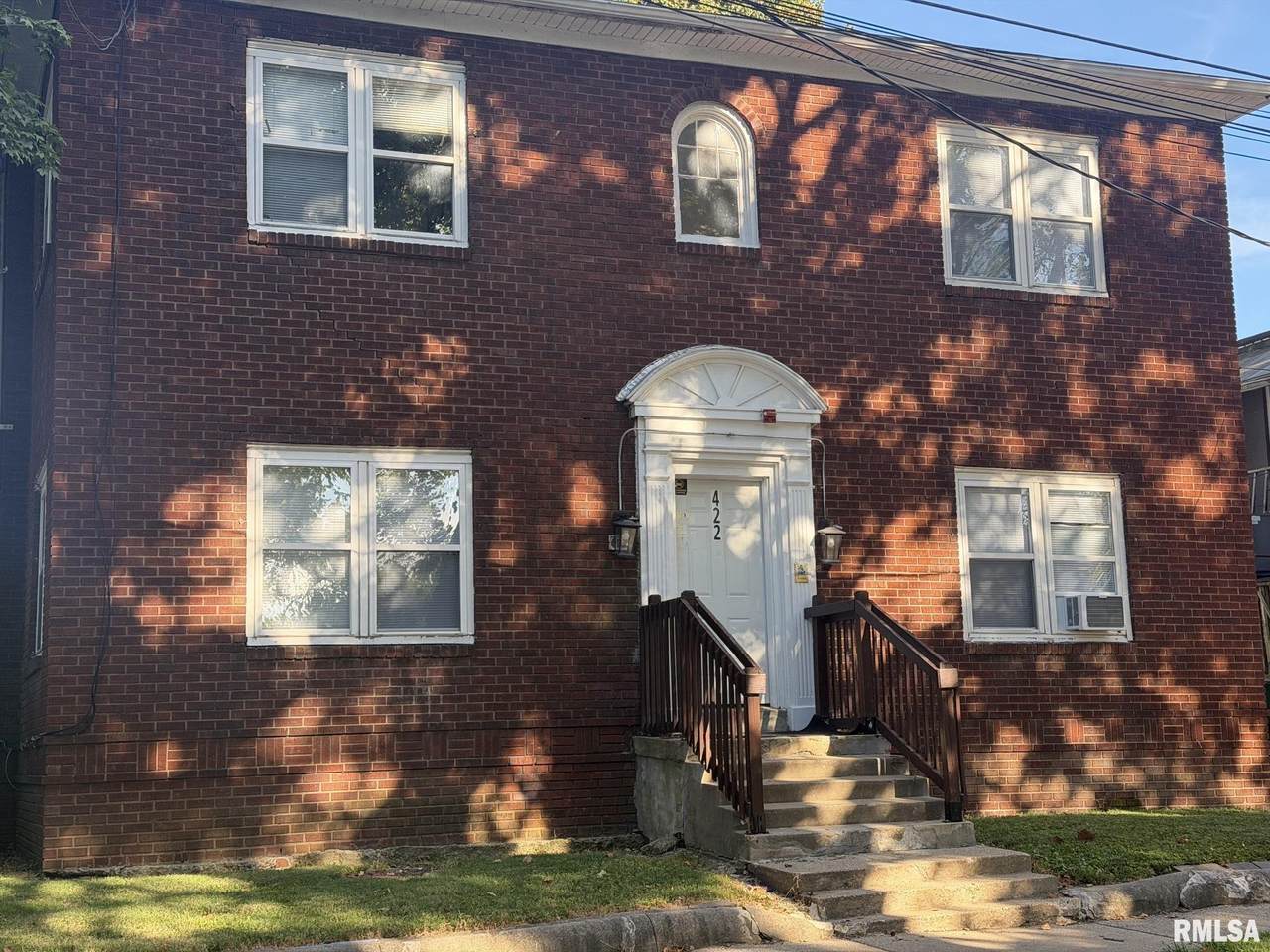 422 Lincoln Avenue - Photo 1