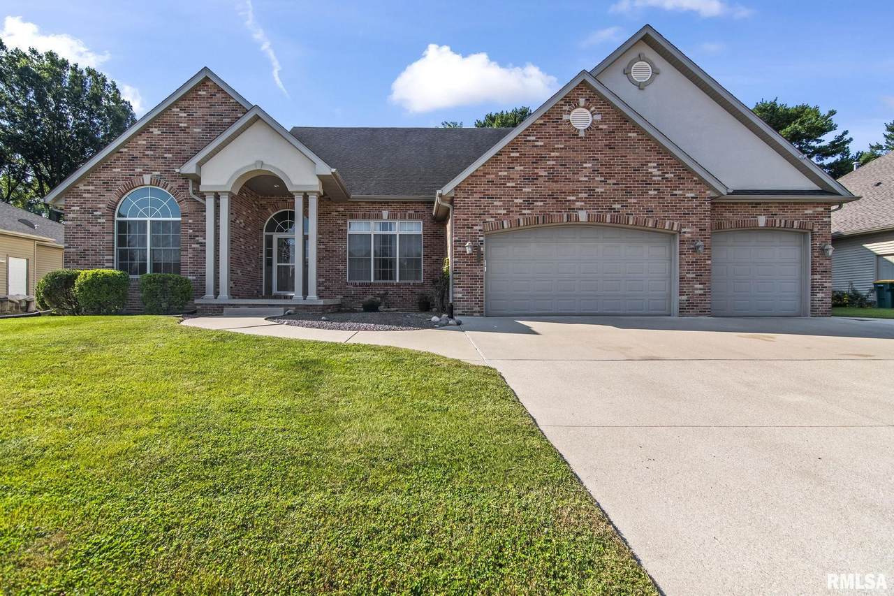 2312 Laurel Avenue - Photo 1