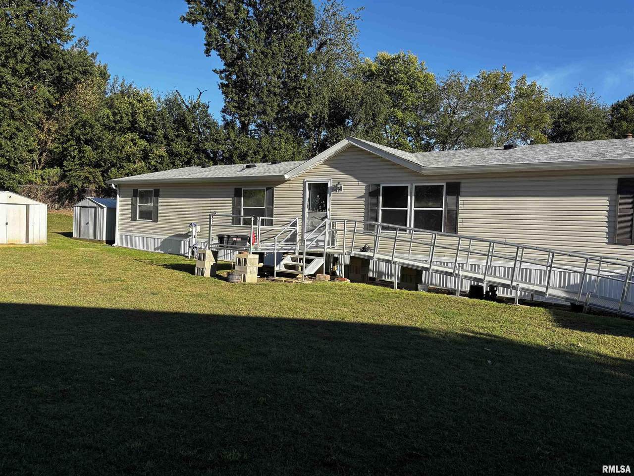 3500 Dirksen Parkway - Photo 1