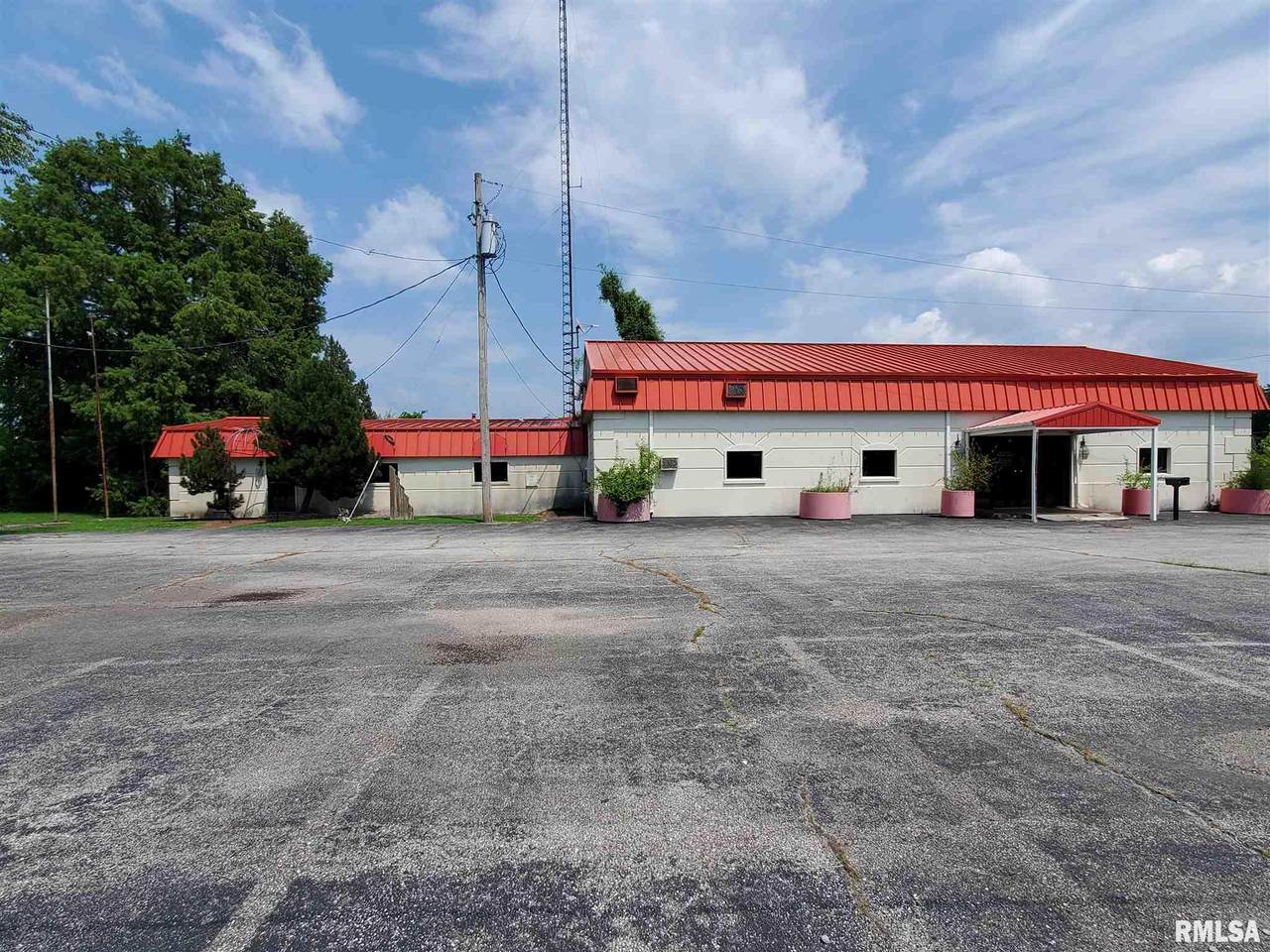 404 Commercial Street - Photo 1