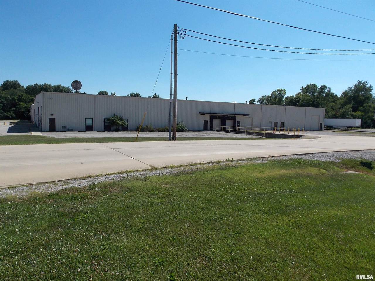 301 Swan Drive - Photo 1