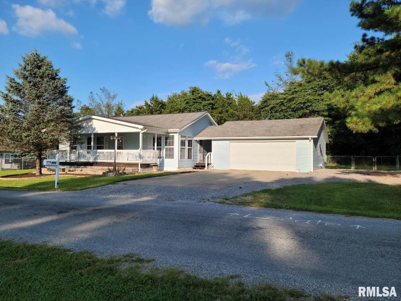 705 Mulberry Drive - Photo 1