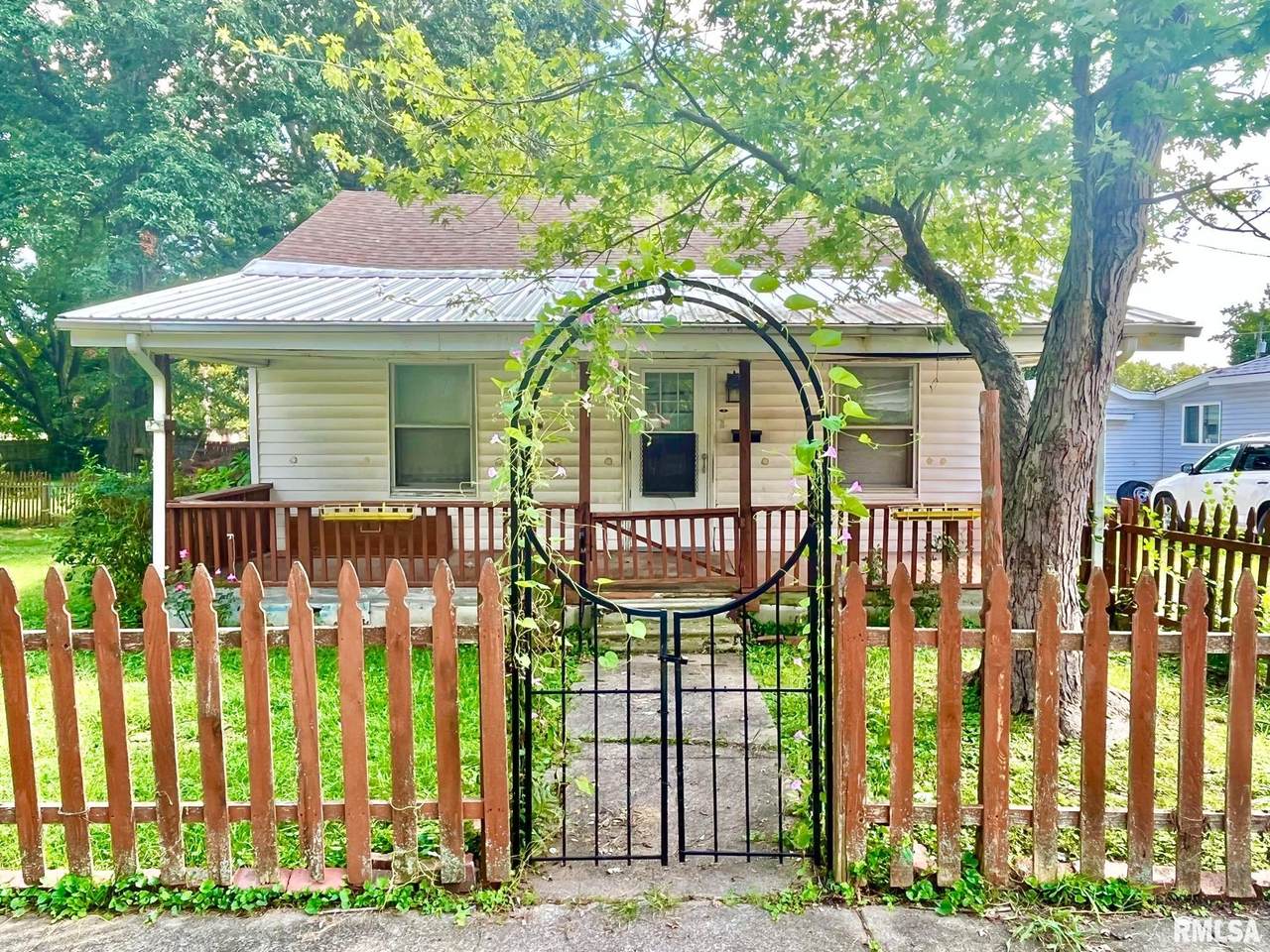 706 Glendale Street - Photo 1