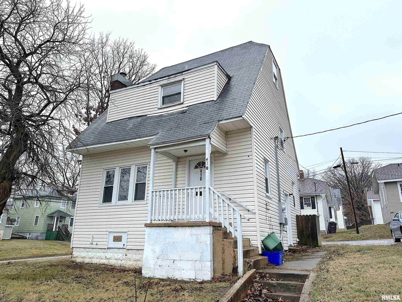 410 Ash Street - Photo 1