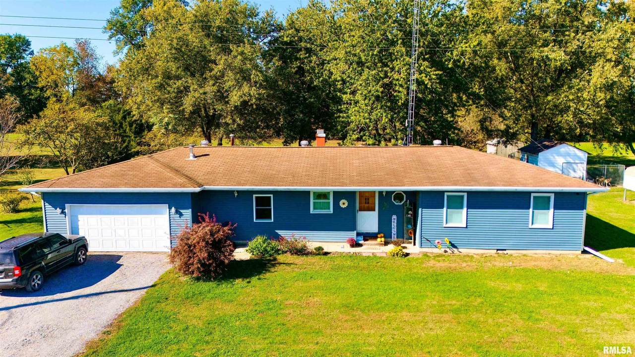 212 Clark Avenue Southeast - Photo 1