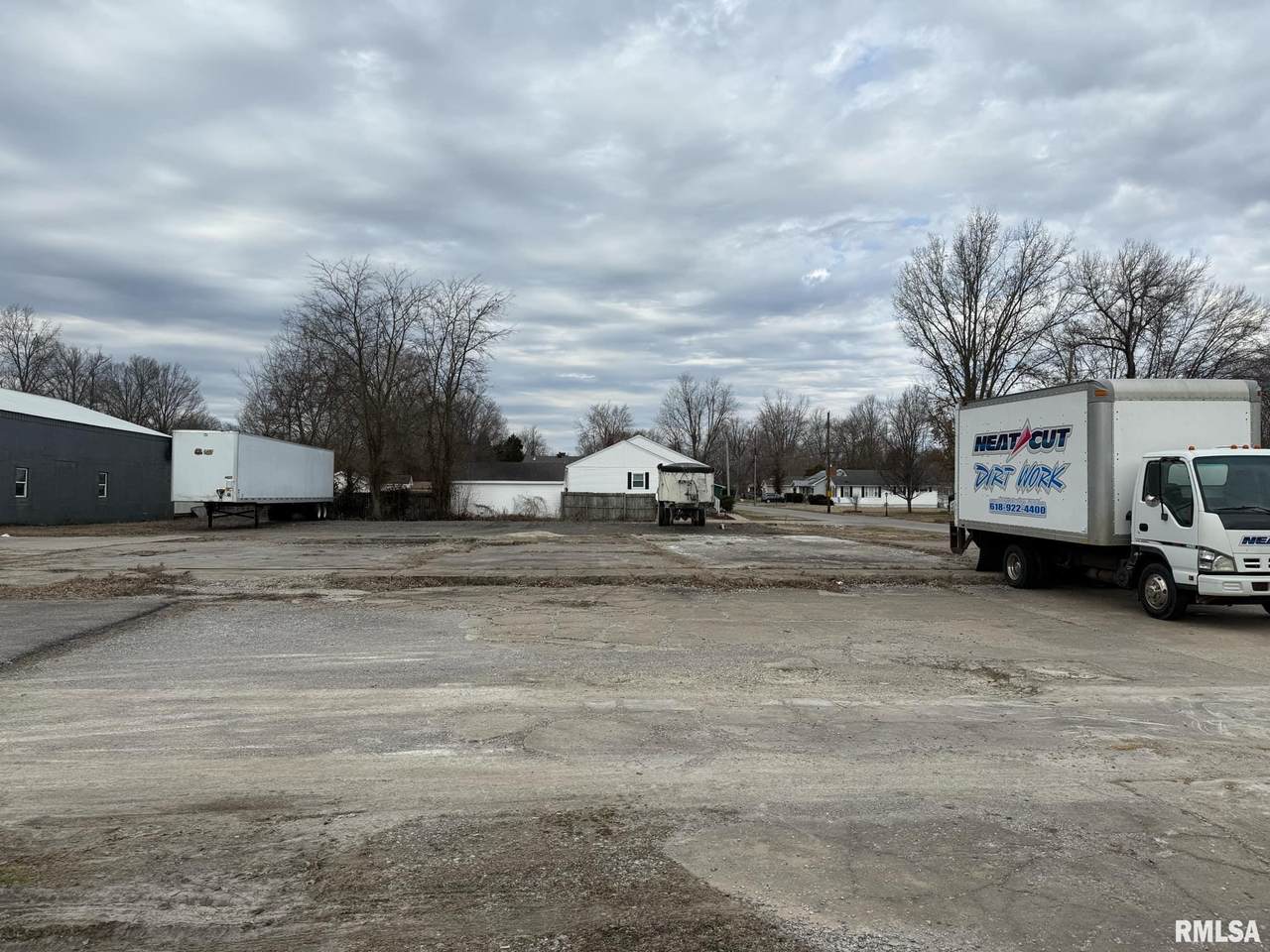 1200 Court Street - Photo 1