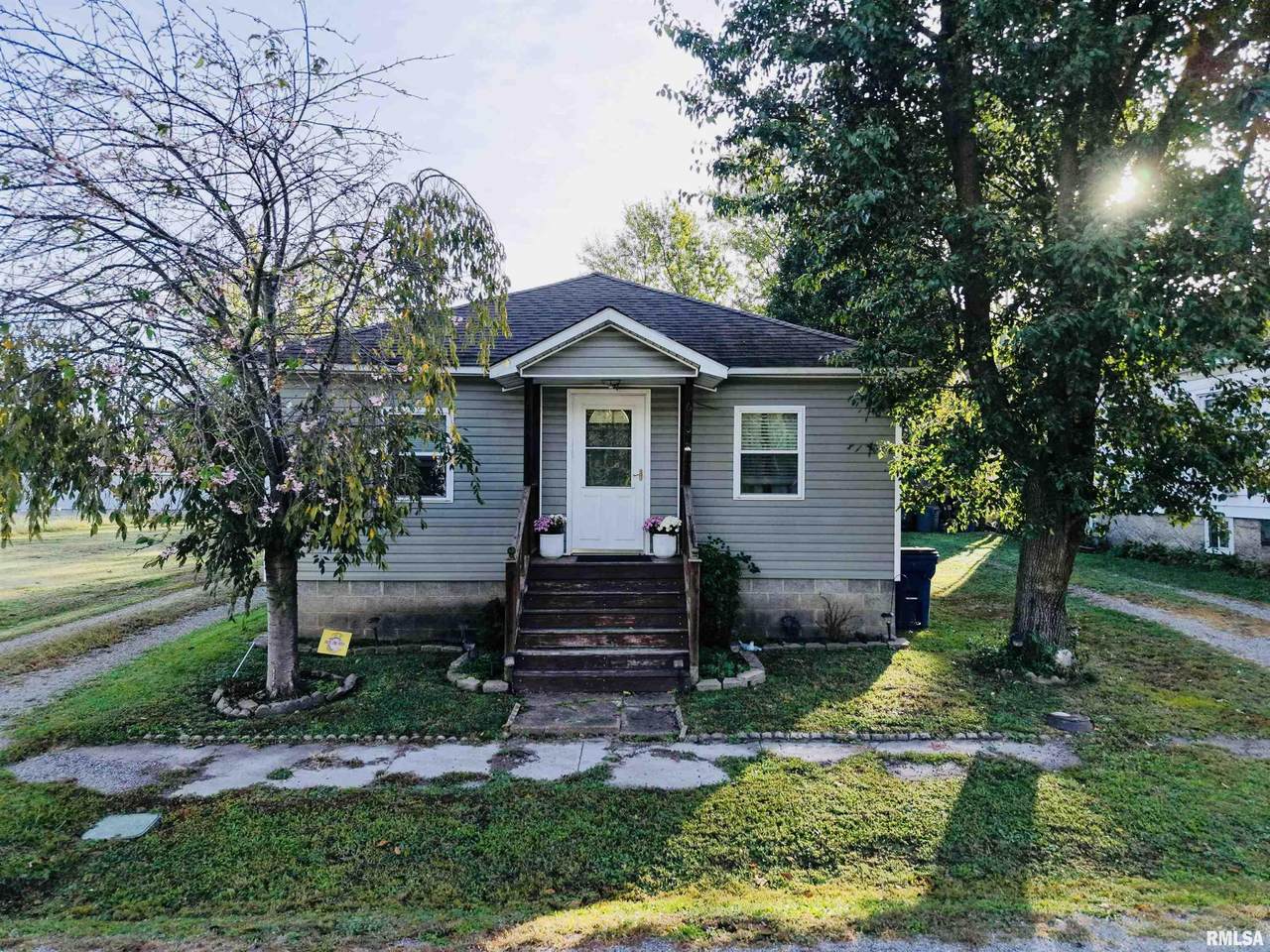 610 Orchard Street - Photo 1