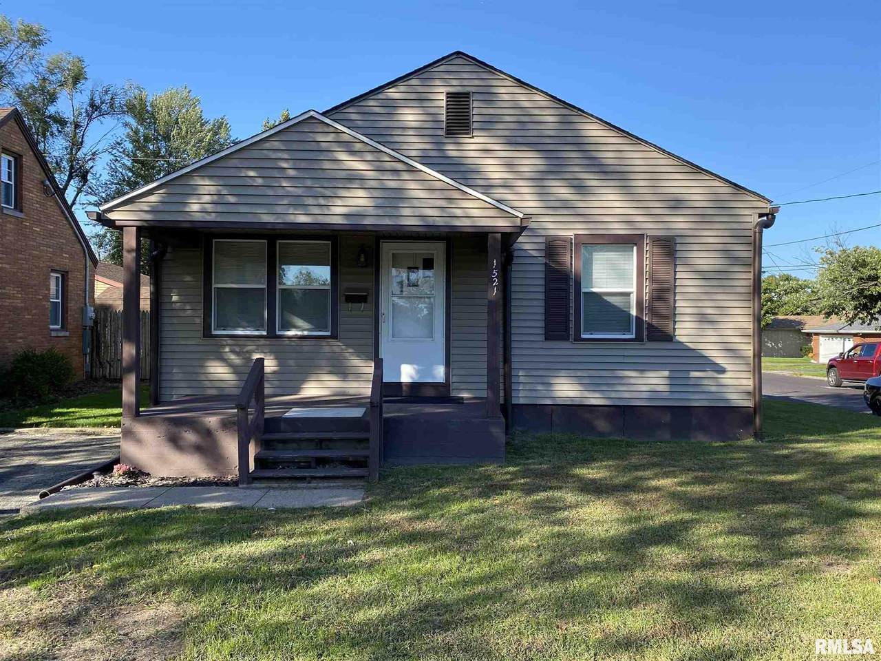 1521 Fisher Street - Photo 1