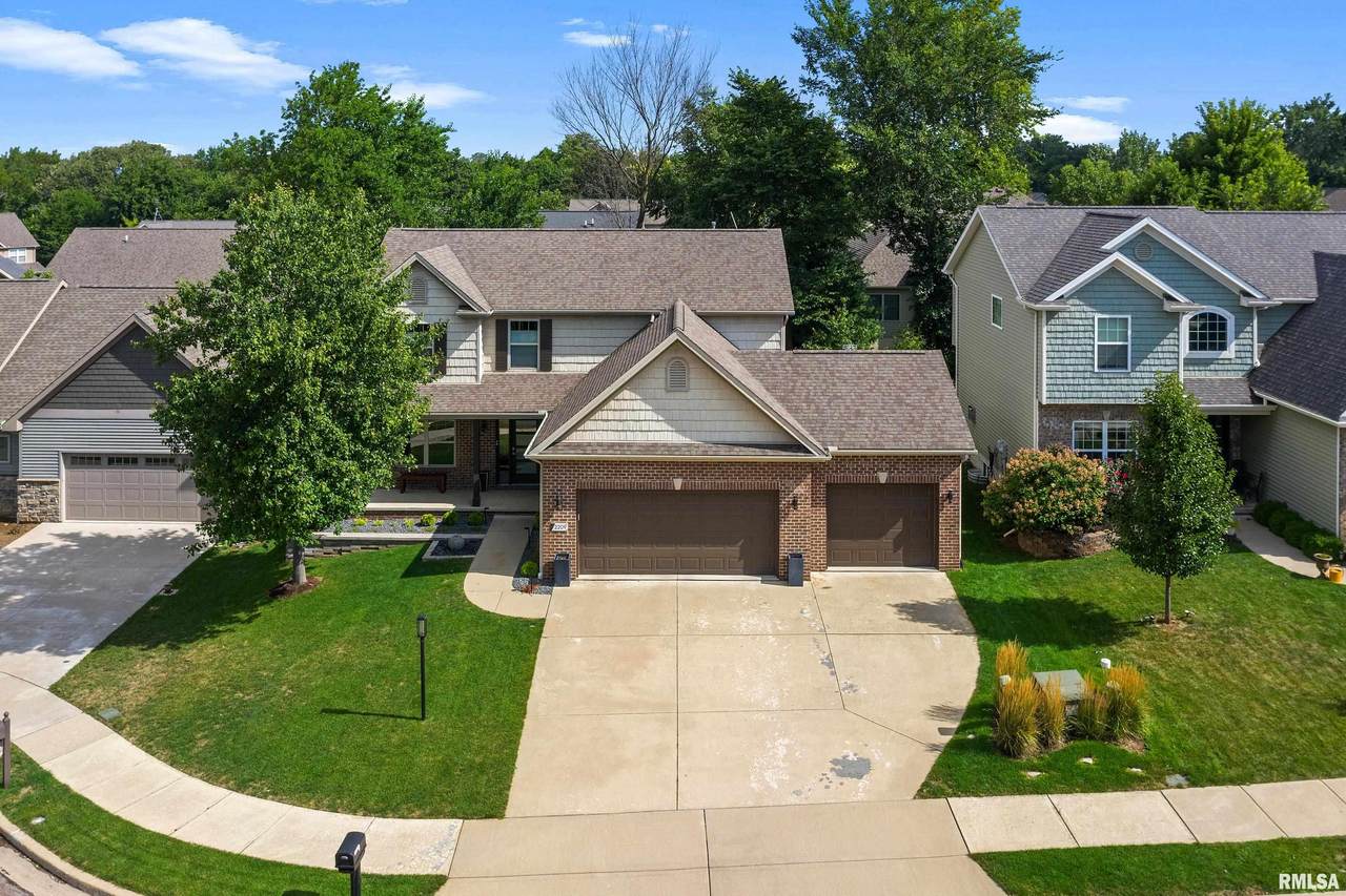 2209 Earl Court - Photo 1