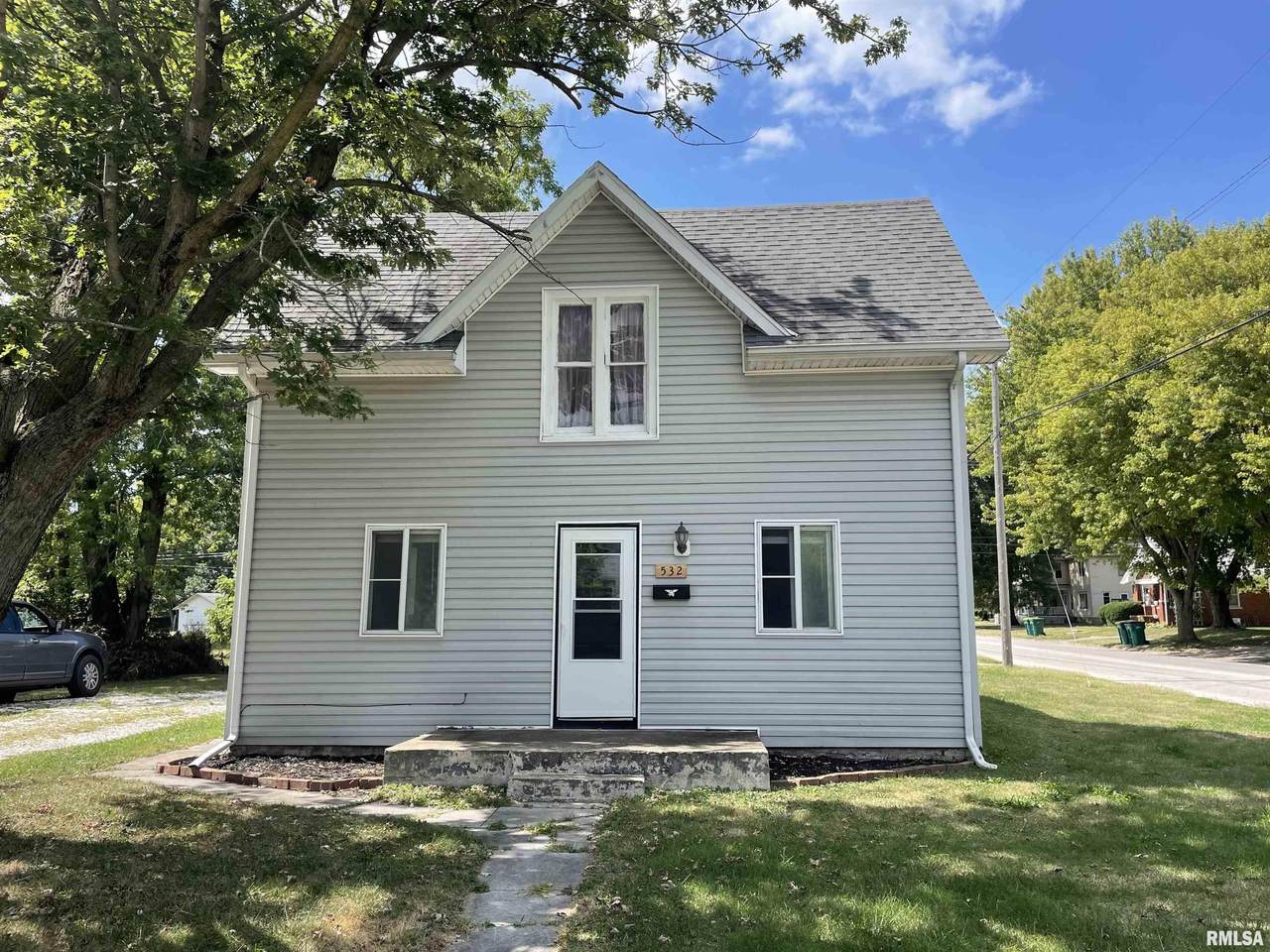 532 Campbell Street - Photo 1