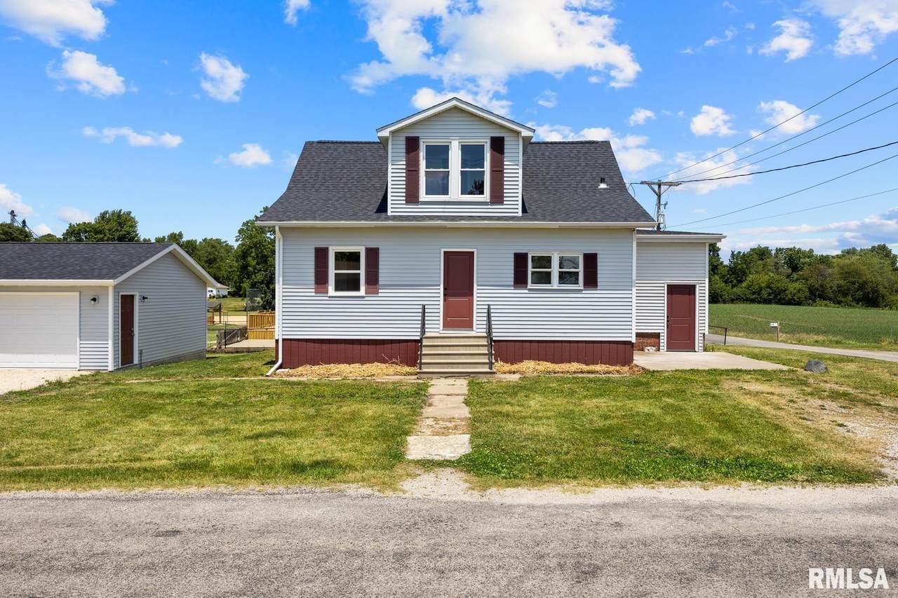 619 Locust Street - Photo 1