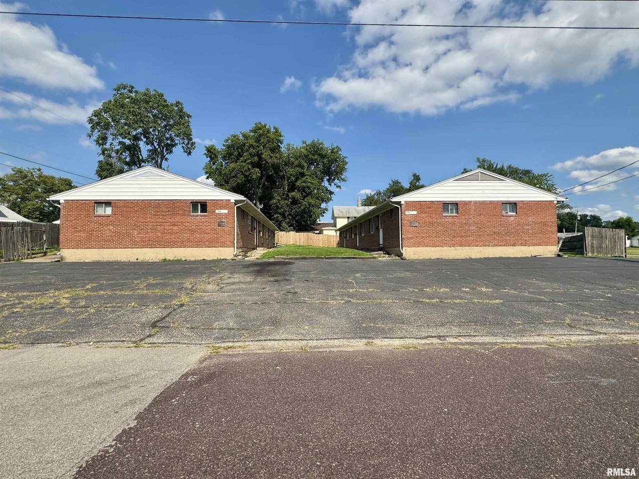 300 9TH Street - Photo 1