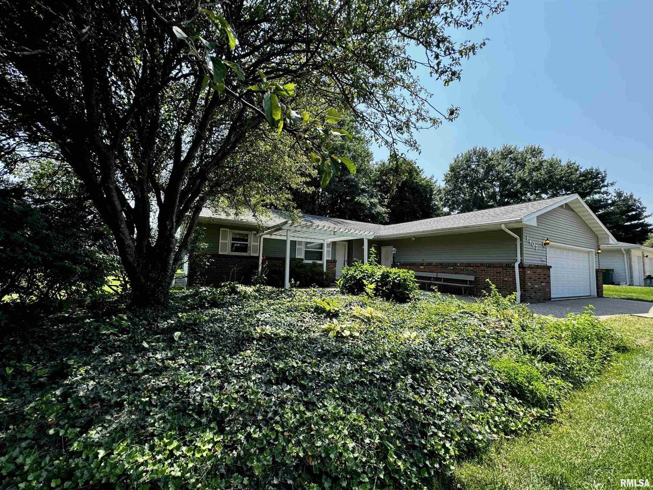 1407 Joseph Street - Photo 1