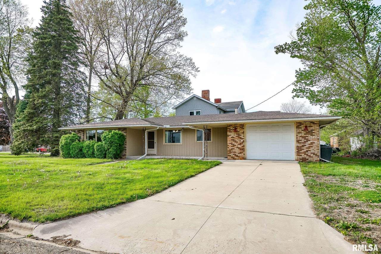 203 Evergreen Street - Photo 1