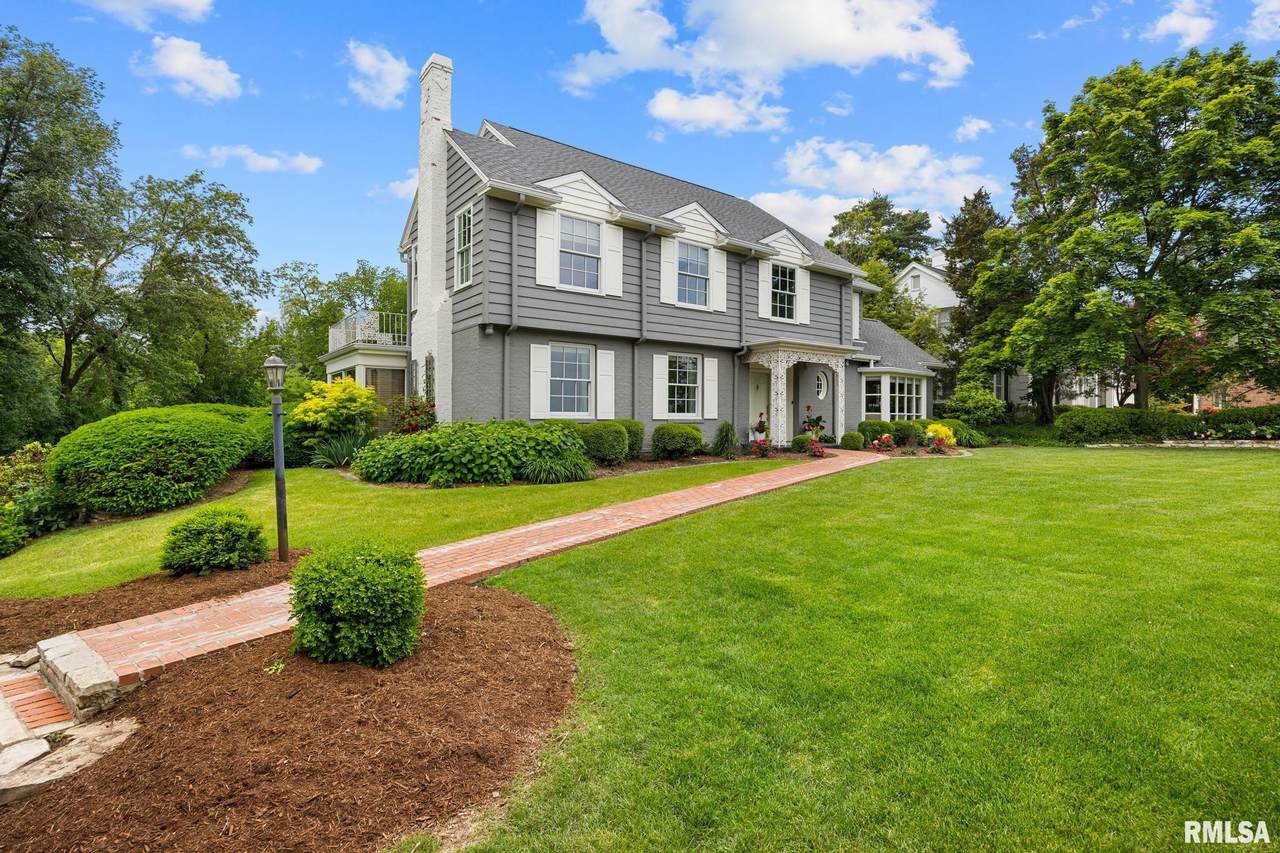 4407 Grandview Drive - Photo 1