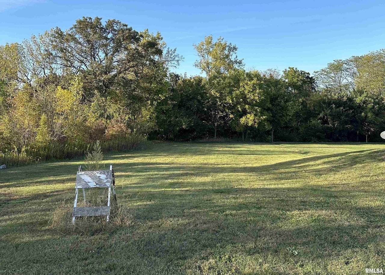 400 Silver Creek Drive - Photo 1