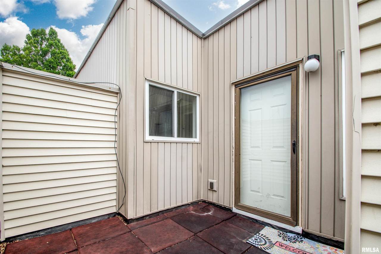 6831 Frostwood Parkway - Photo 1