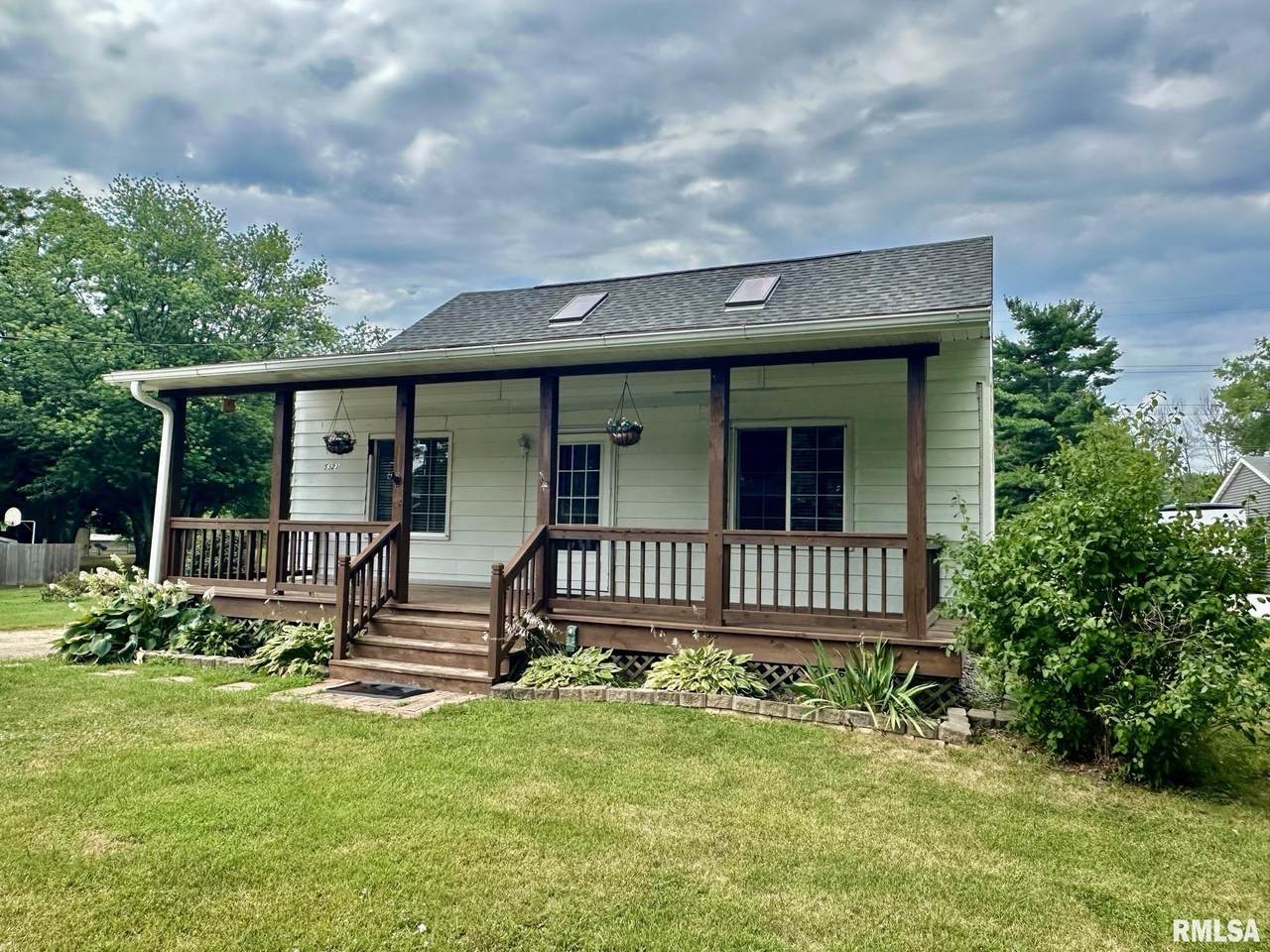 5323 Humboldt Avenue - Photo 1