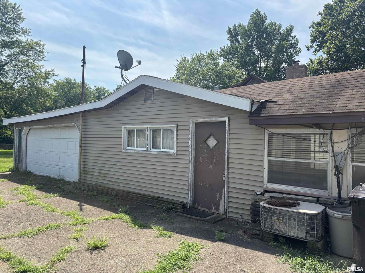 2217 Springfield Road - Photo 1