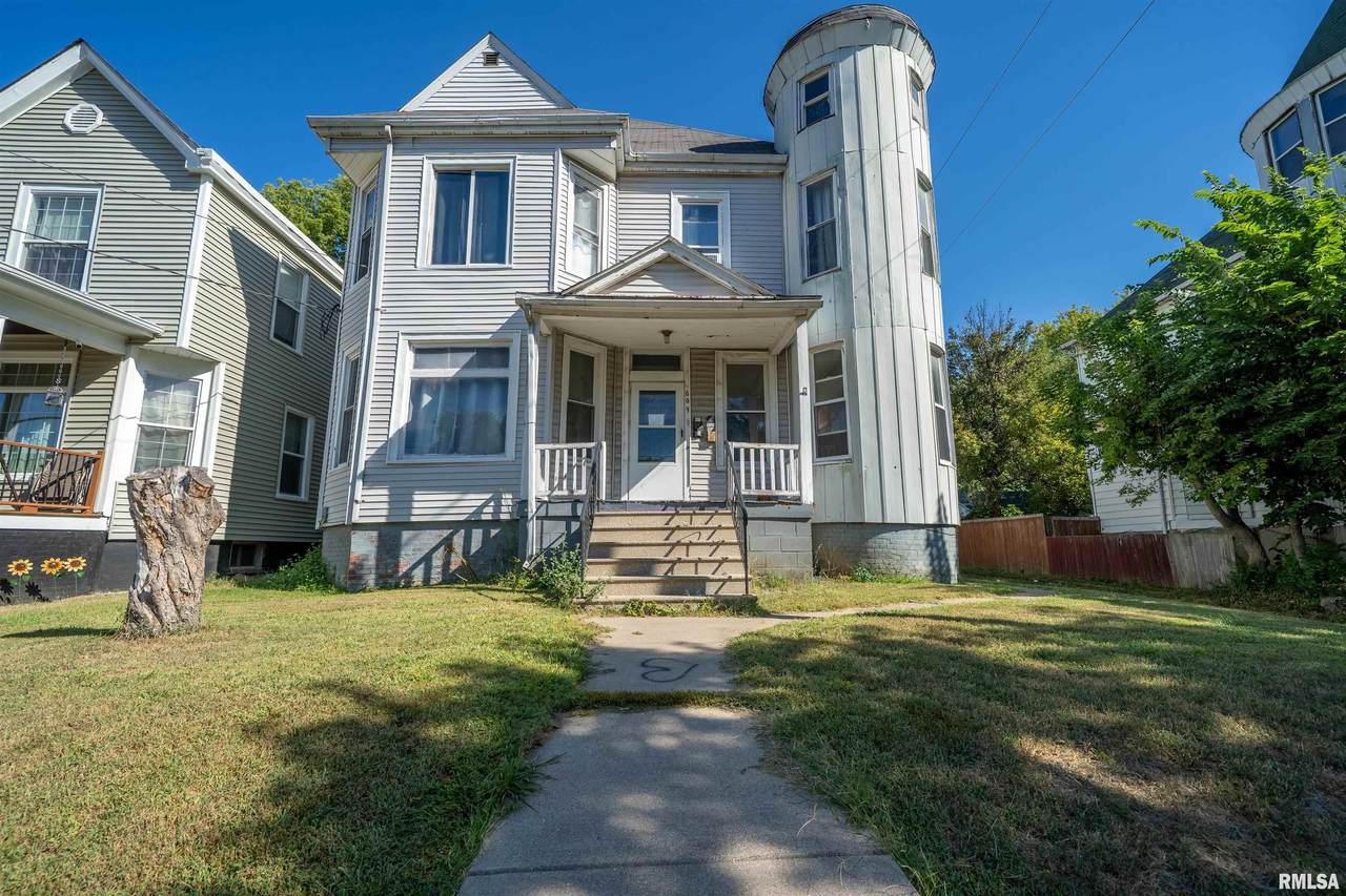 609 Armstrong Avenue - Photo 1