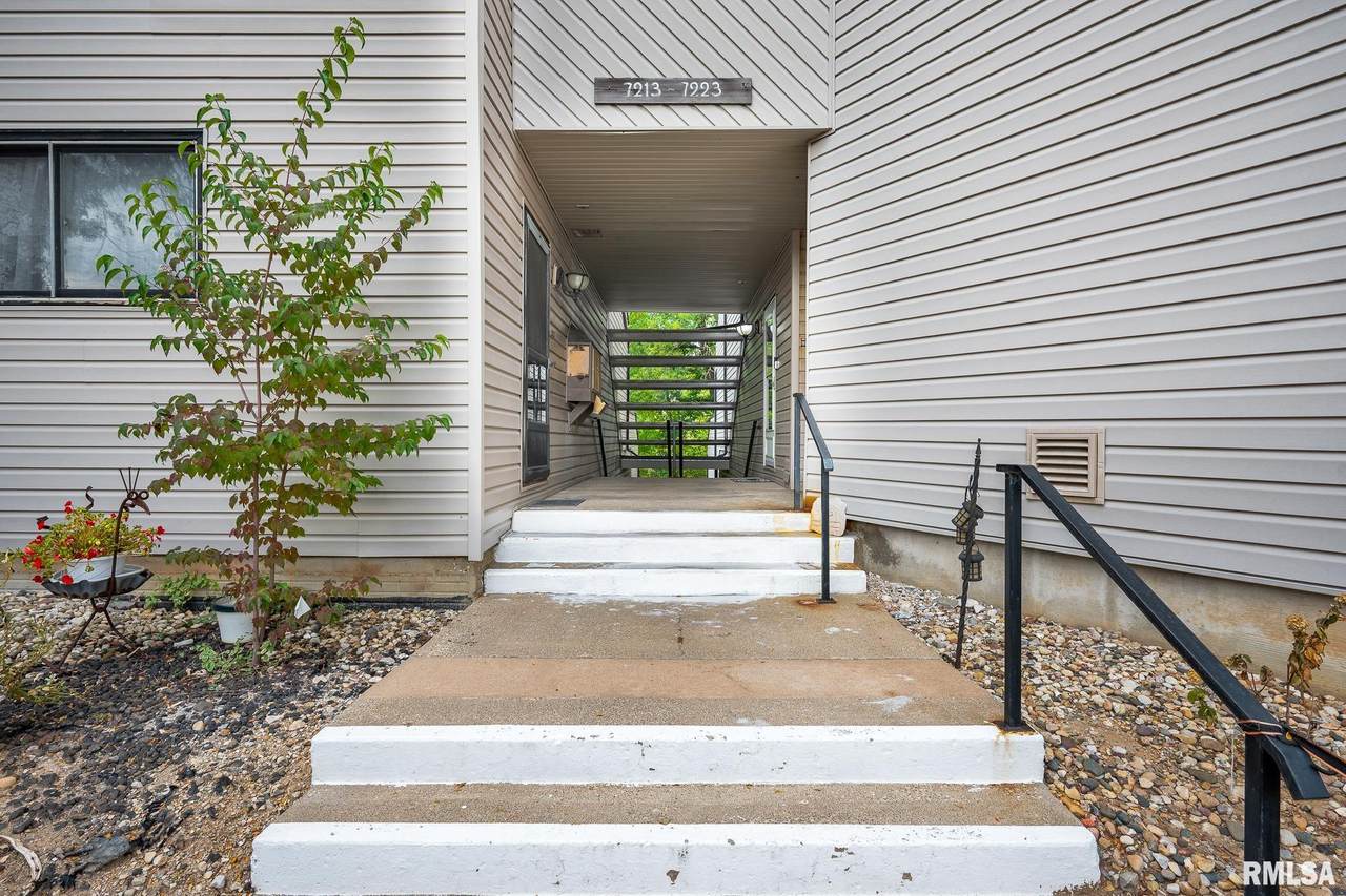 7223 Lakeside Court - Photo 1