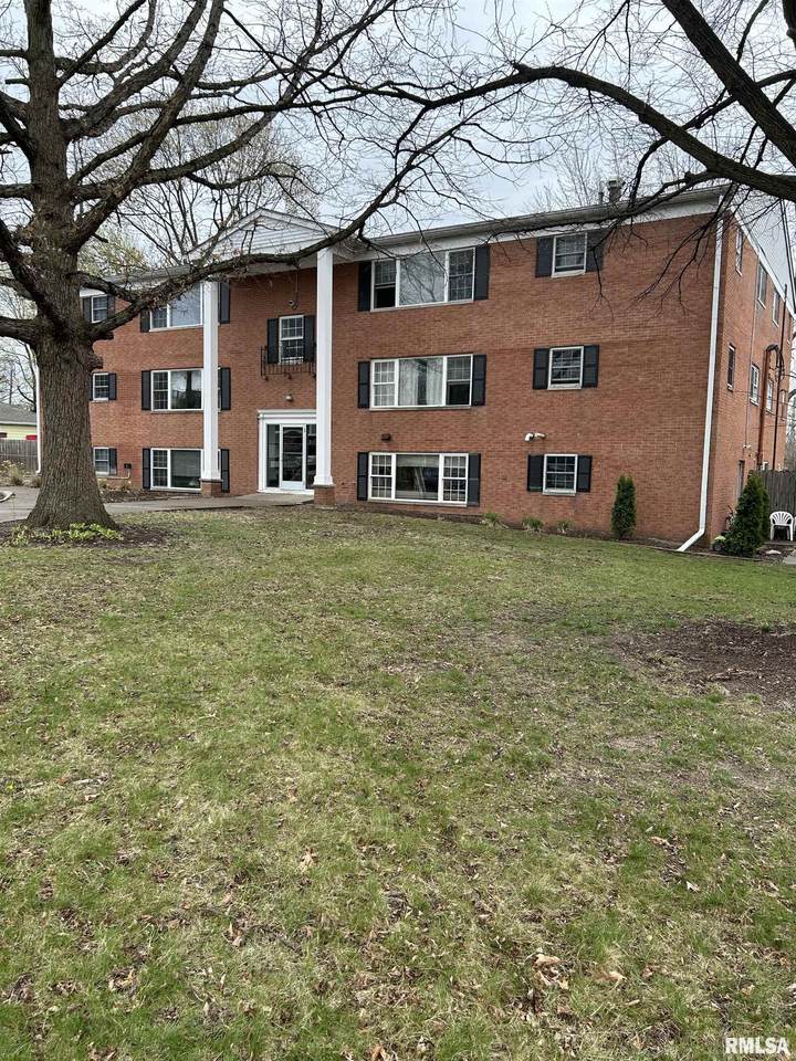 228 Oak Cliff Court - Photo 1