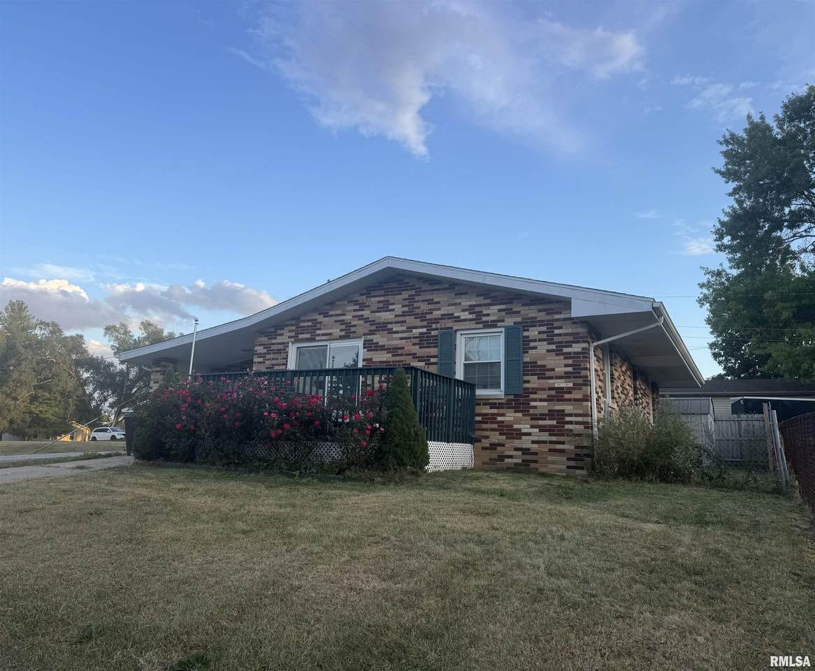 1140 Myrtle Street - Photo 1