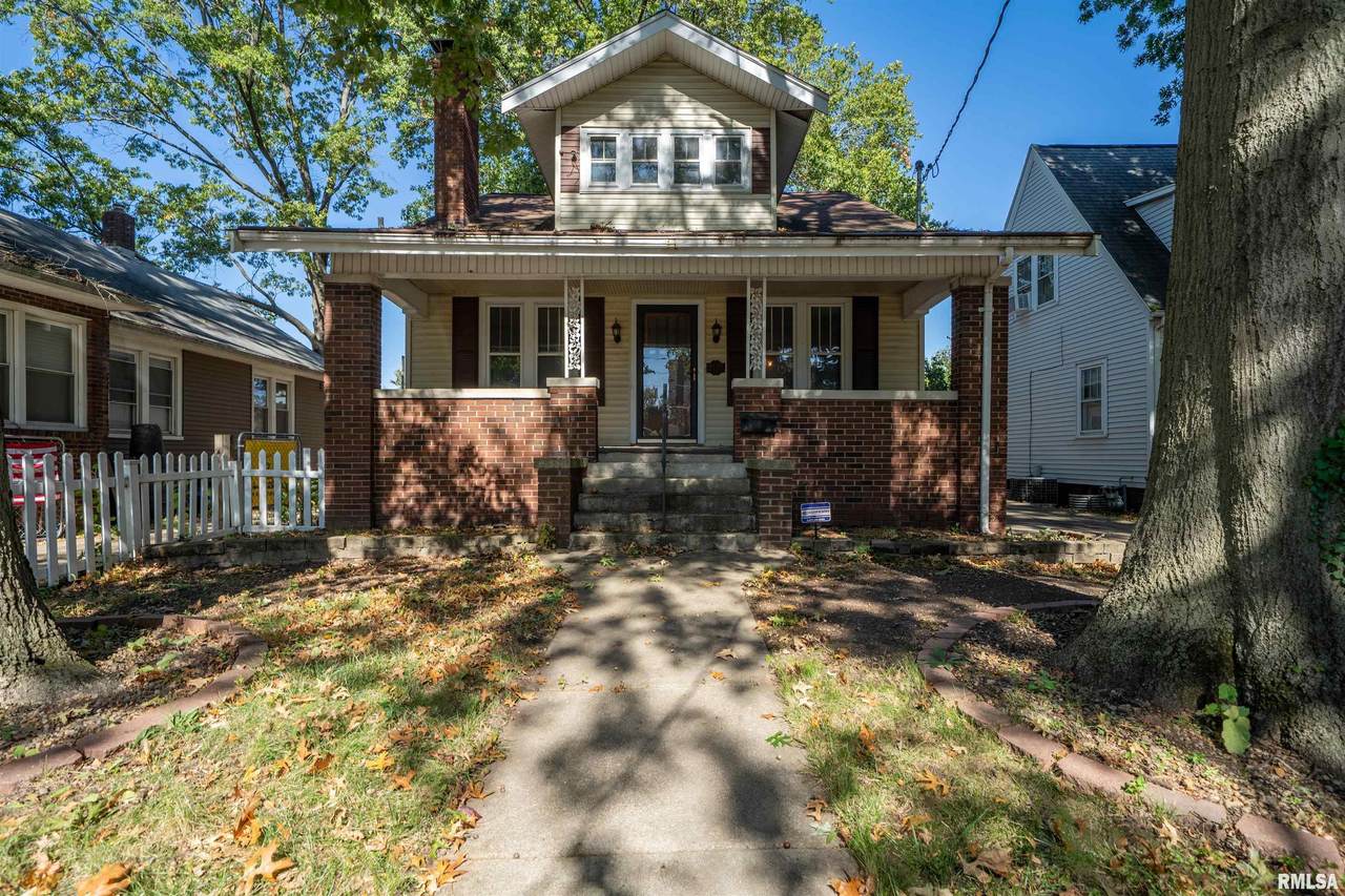 2115 Kellogg Avenue - Photo 1