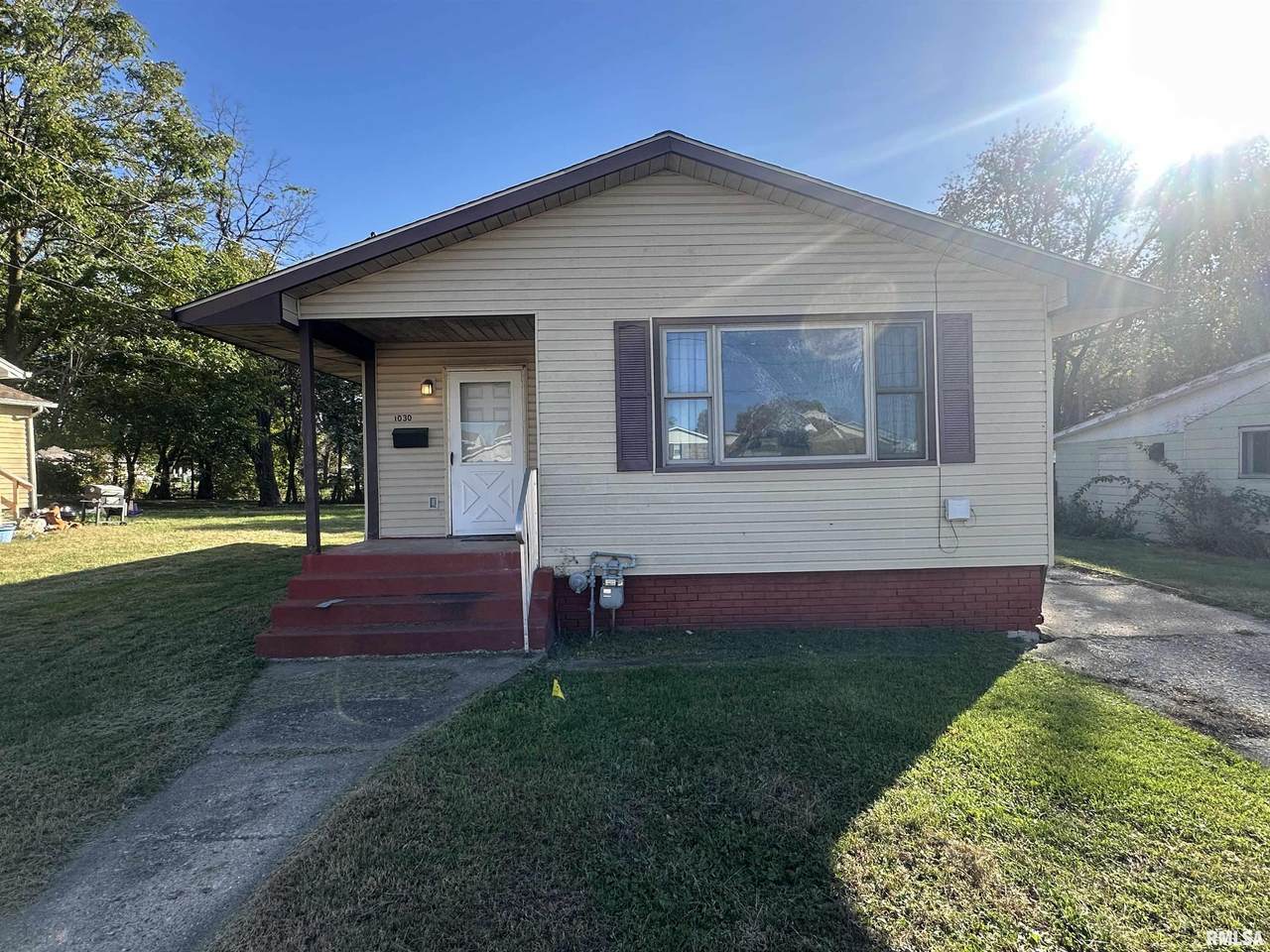 1030 Berrien Street - Photo 1