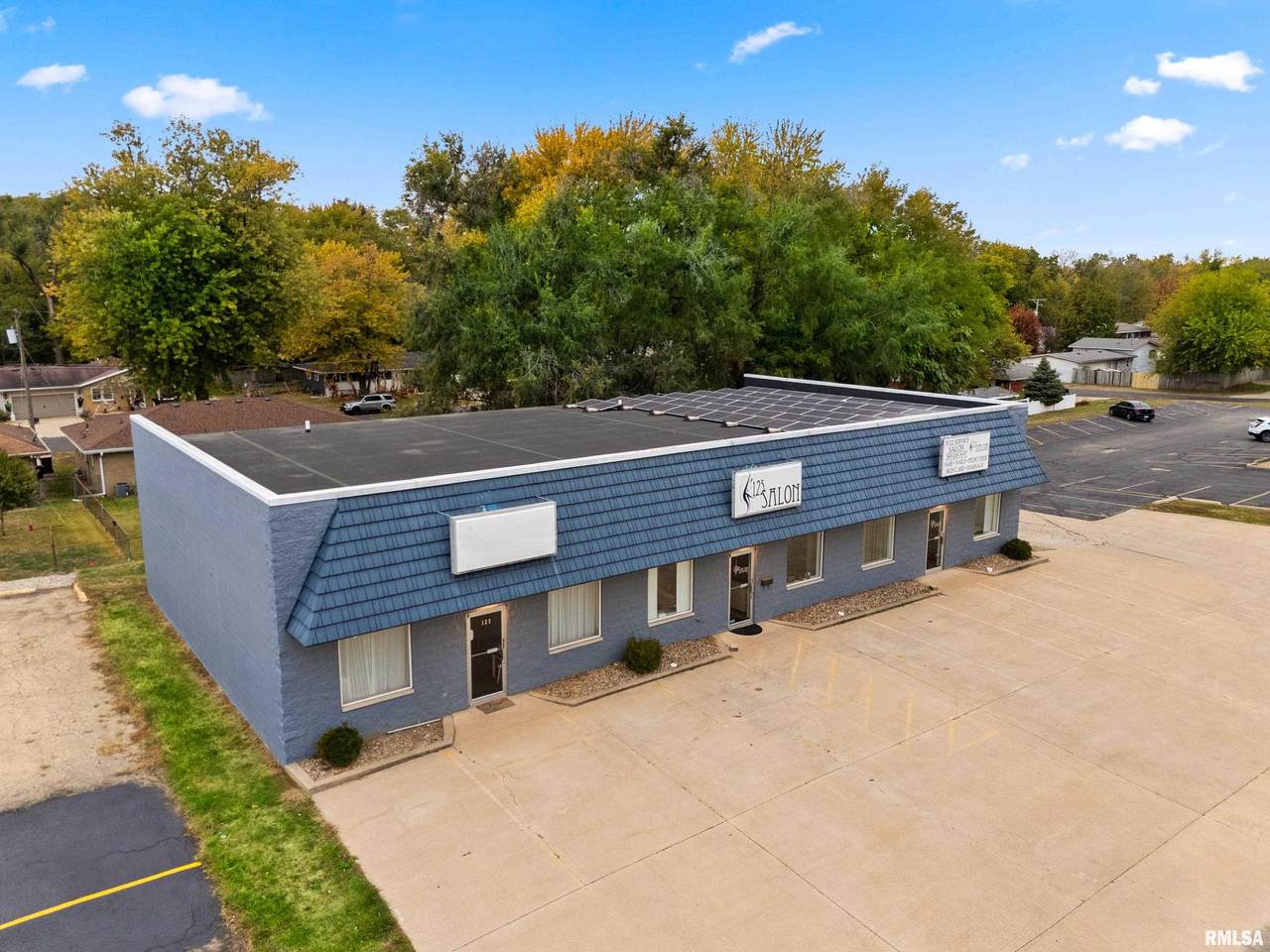 125 Parkway Drive - Photo 1