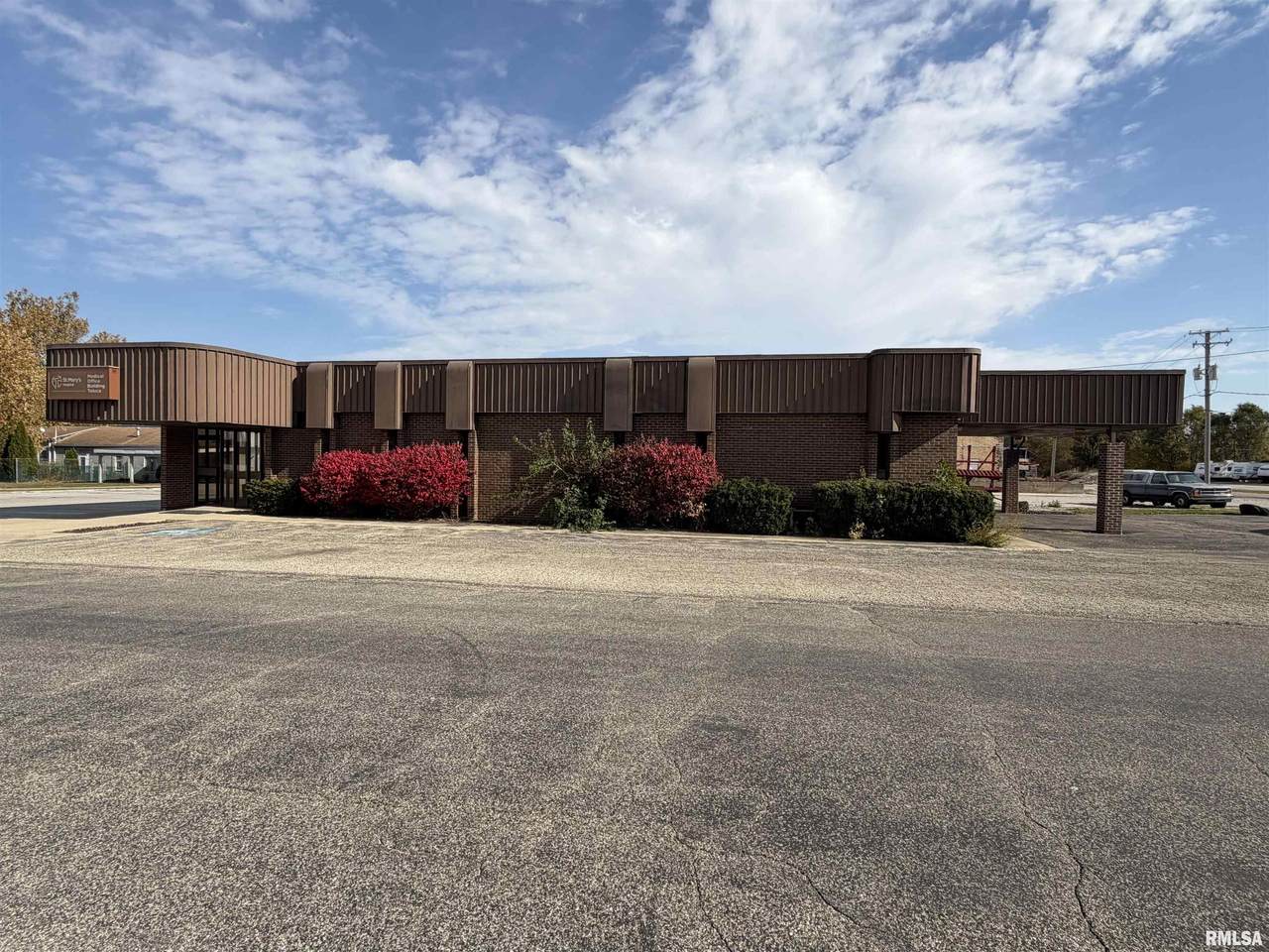 204 Santa Fe Avenue - Photo 1