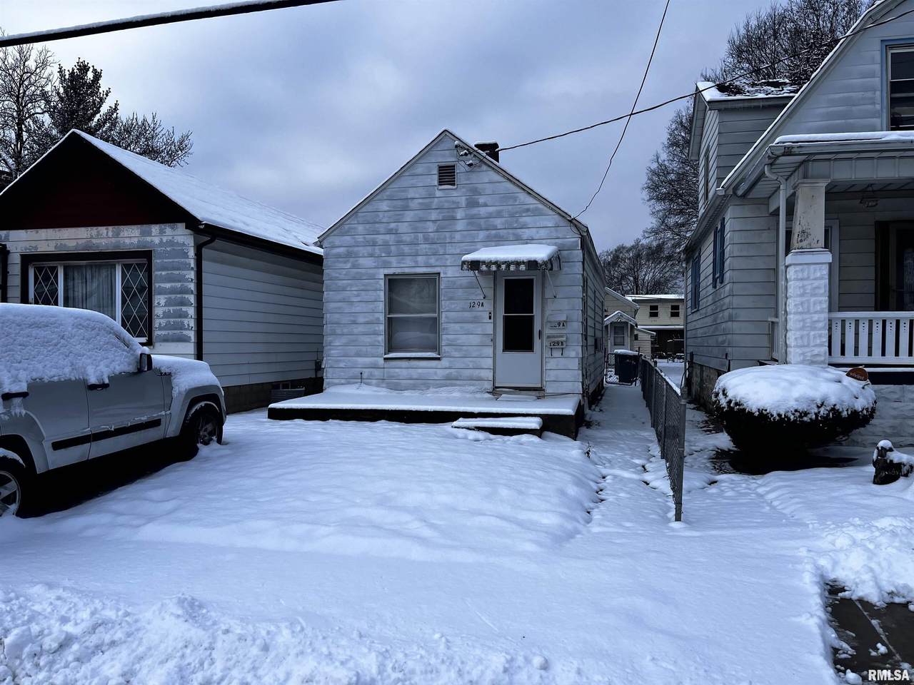 129 Cedar Avenue - Photo 1