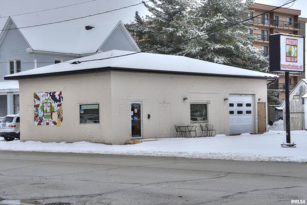 211 Mcarthur Street - Photo 1