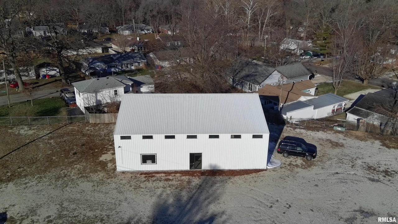 421 Moneta Avenue - Photo 1