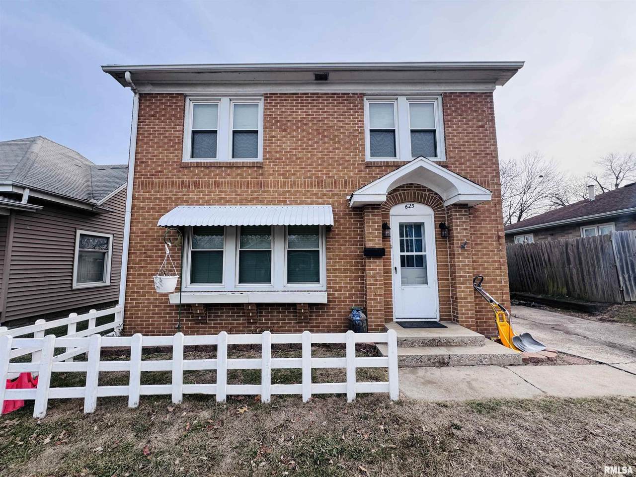 625 Lafayette Street - Photo 1