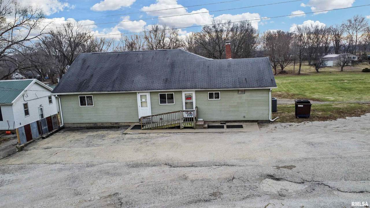 220 Valley View Drive - Photo 1