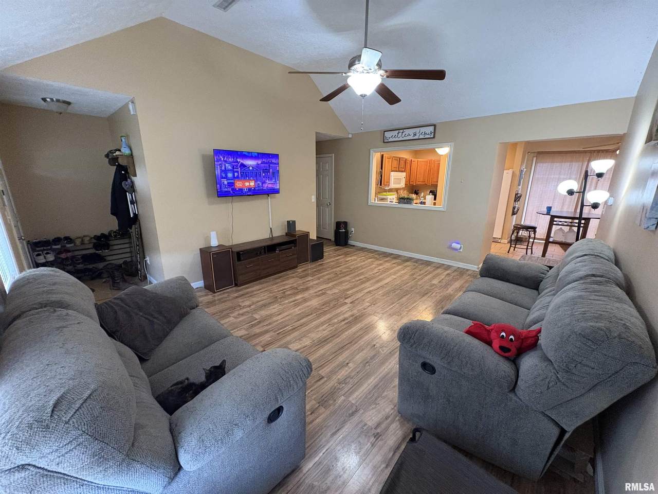https://bt-photos.global.ssl.fastly.net/peoria/1280_boomver_1_PA1263400-1.jpg