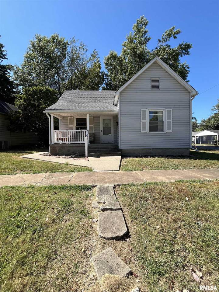 421 21ST Street - Photo 1