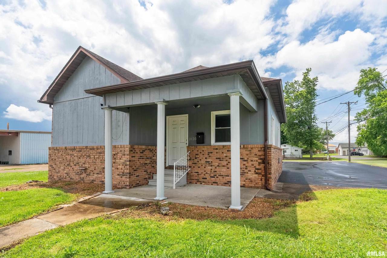 1020 Court Street - Photo 1