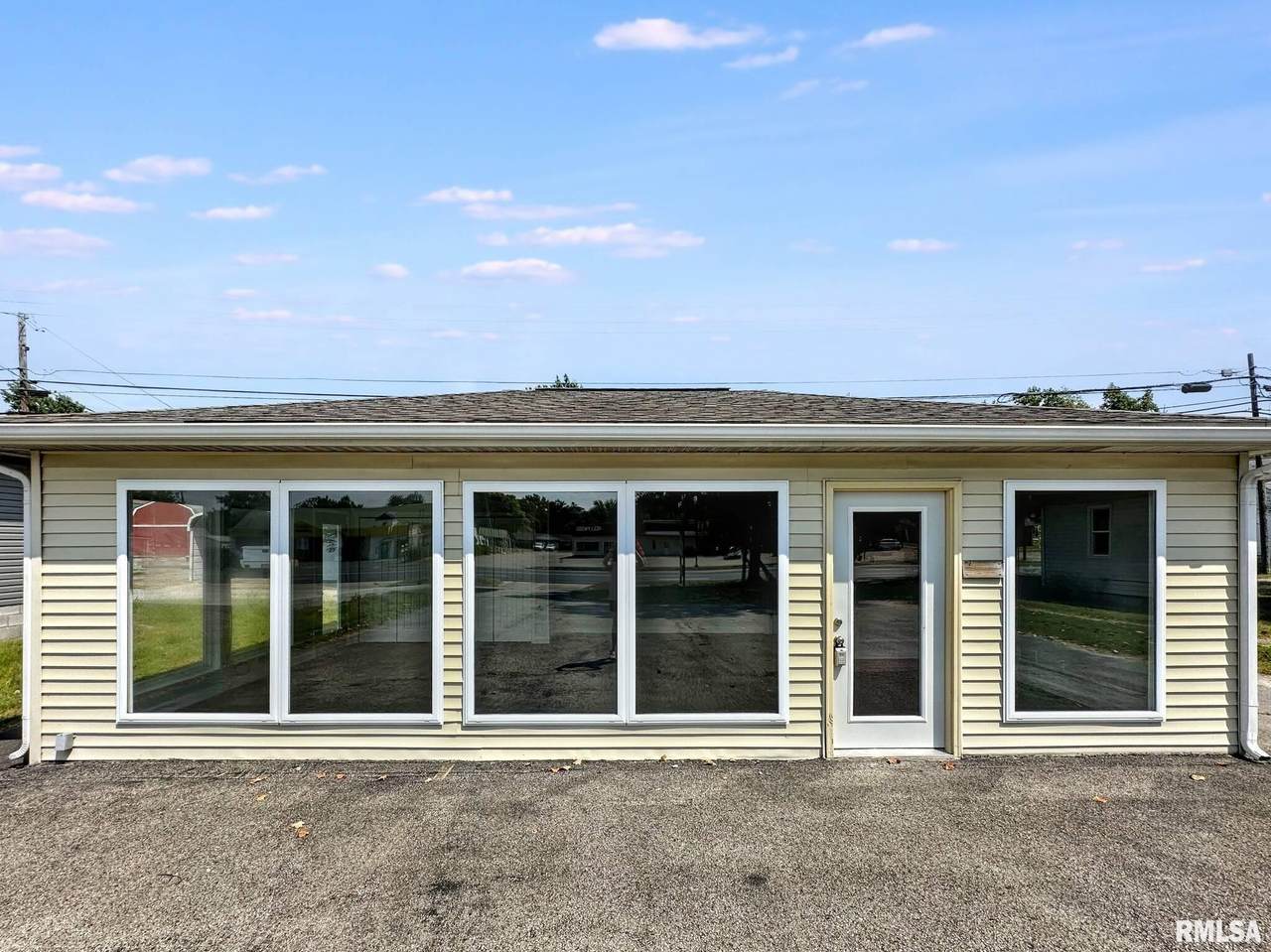 1112 Park Avenue - Photo 1