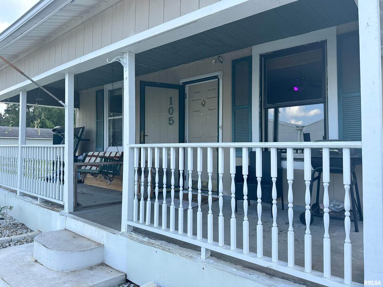 105 27TH Street - Photo 1