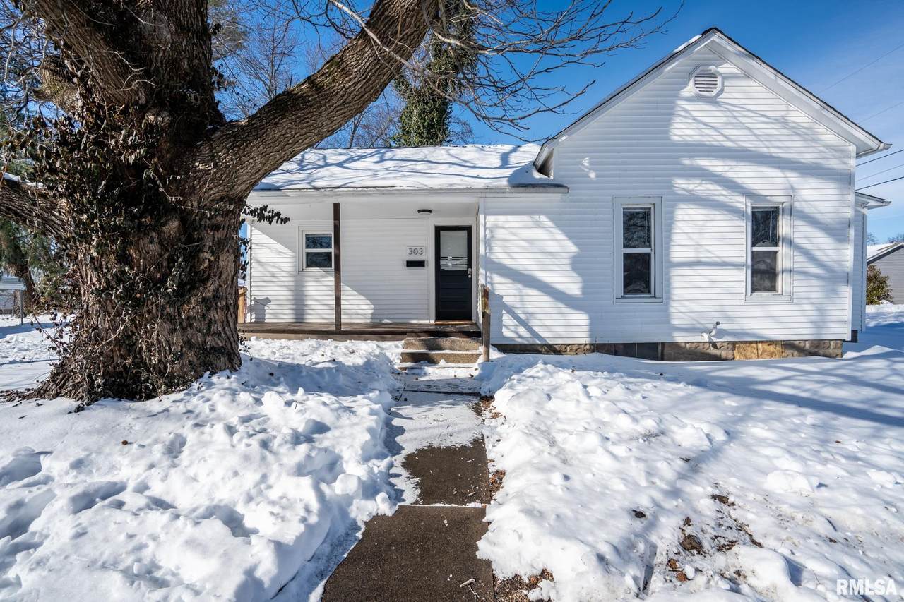 303 Washington Street - Photo 1