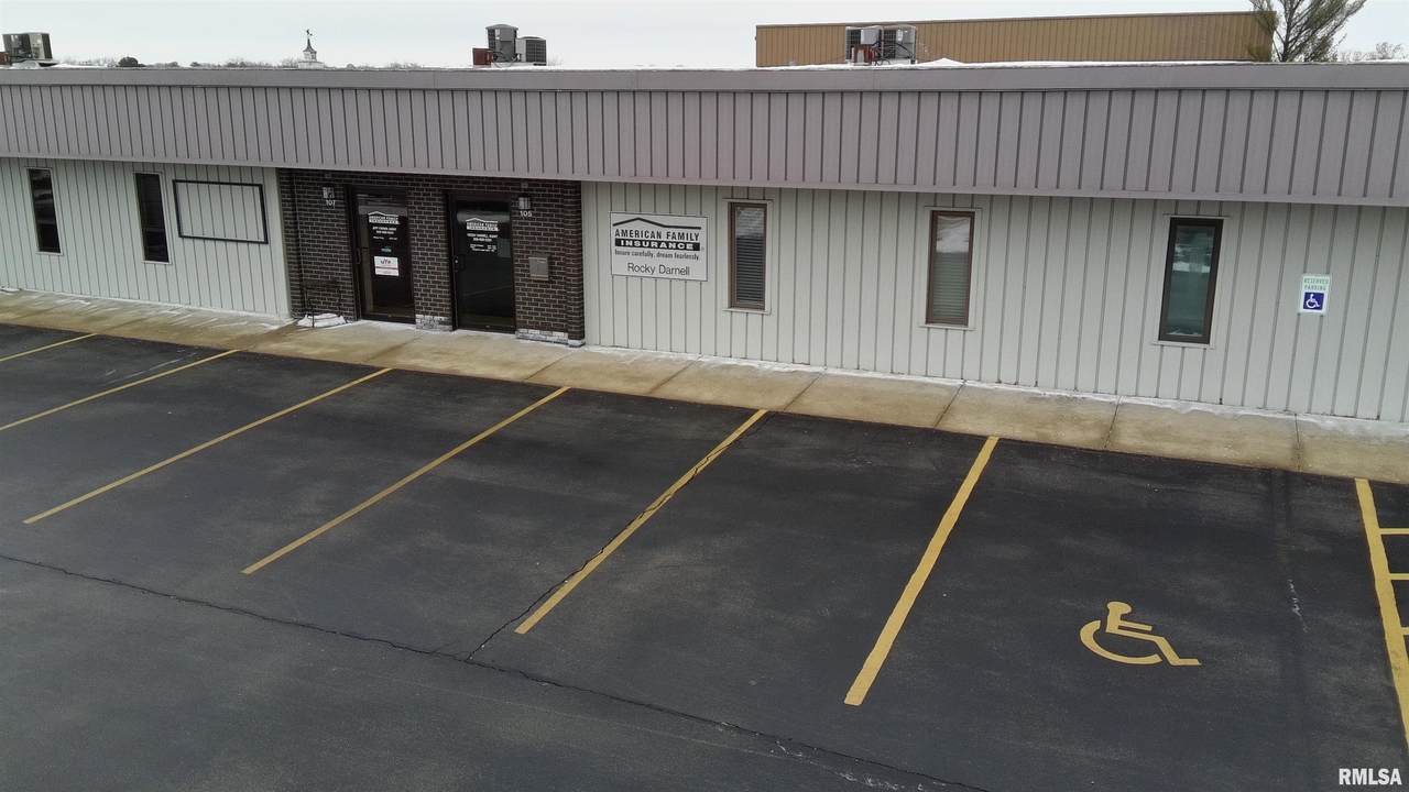 1605 Candletree Drive - Photo 1