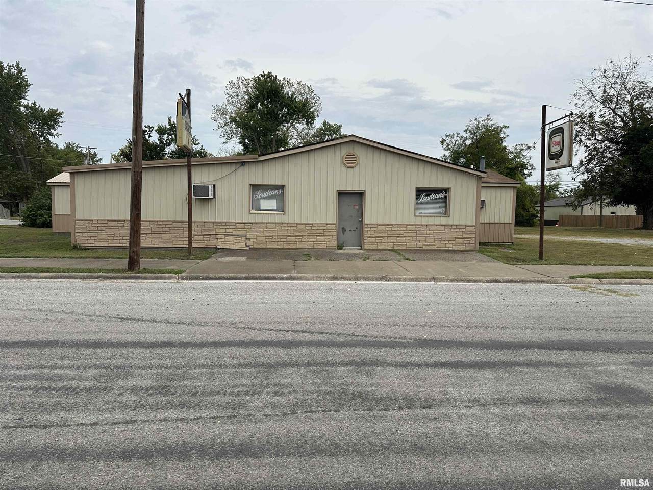 106 Bush Street - Photo 1