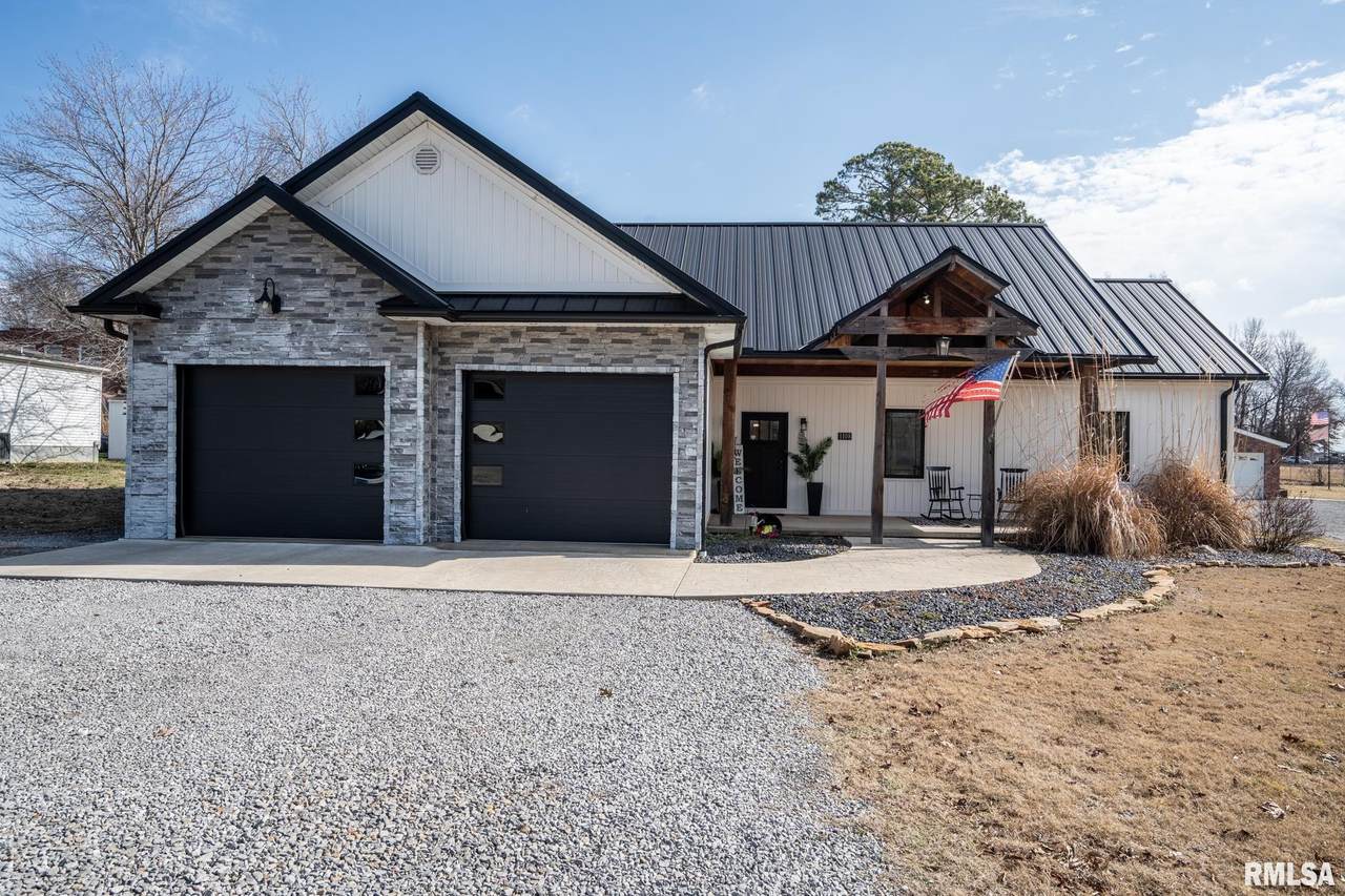 1108 Main Street - Photo 1